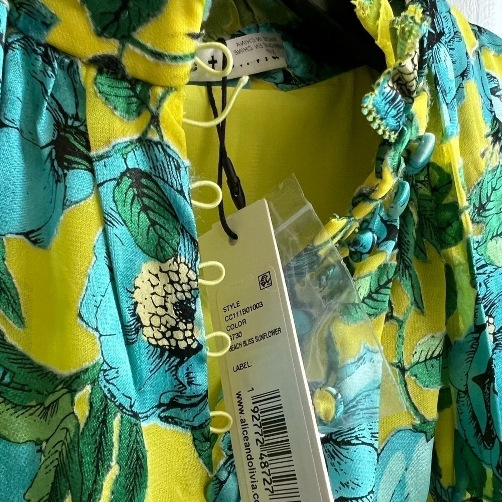 ALICE + OLIVIA Jordana Bow-Collar Button-Front Blouse - Picture 10 of 14